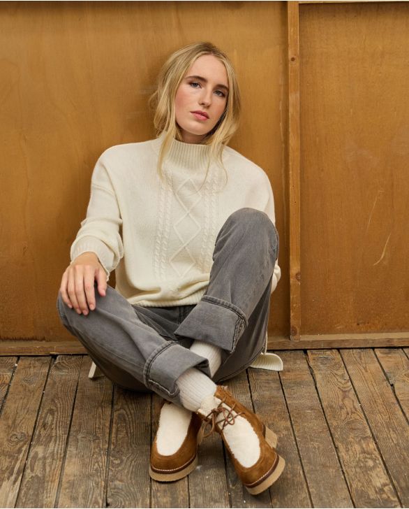 Pull col montant torsade écru 100% cachemire