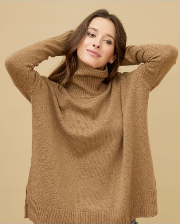 Pull col roulé ample camel 100% cachemire