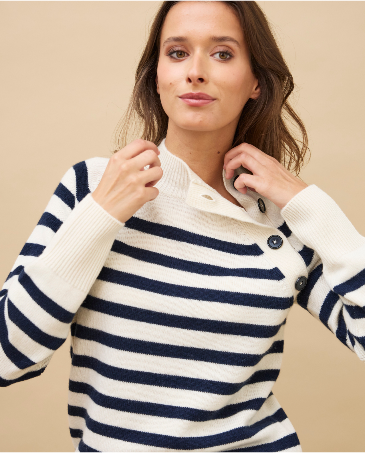 Pull marin écru/marine 100% cachemire