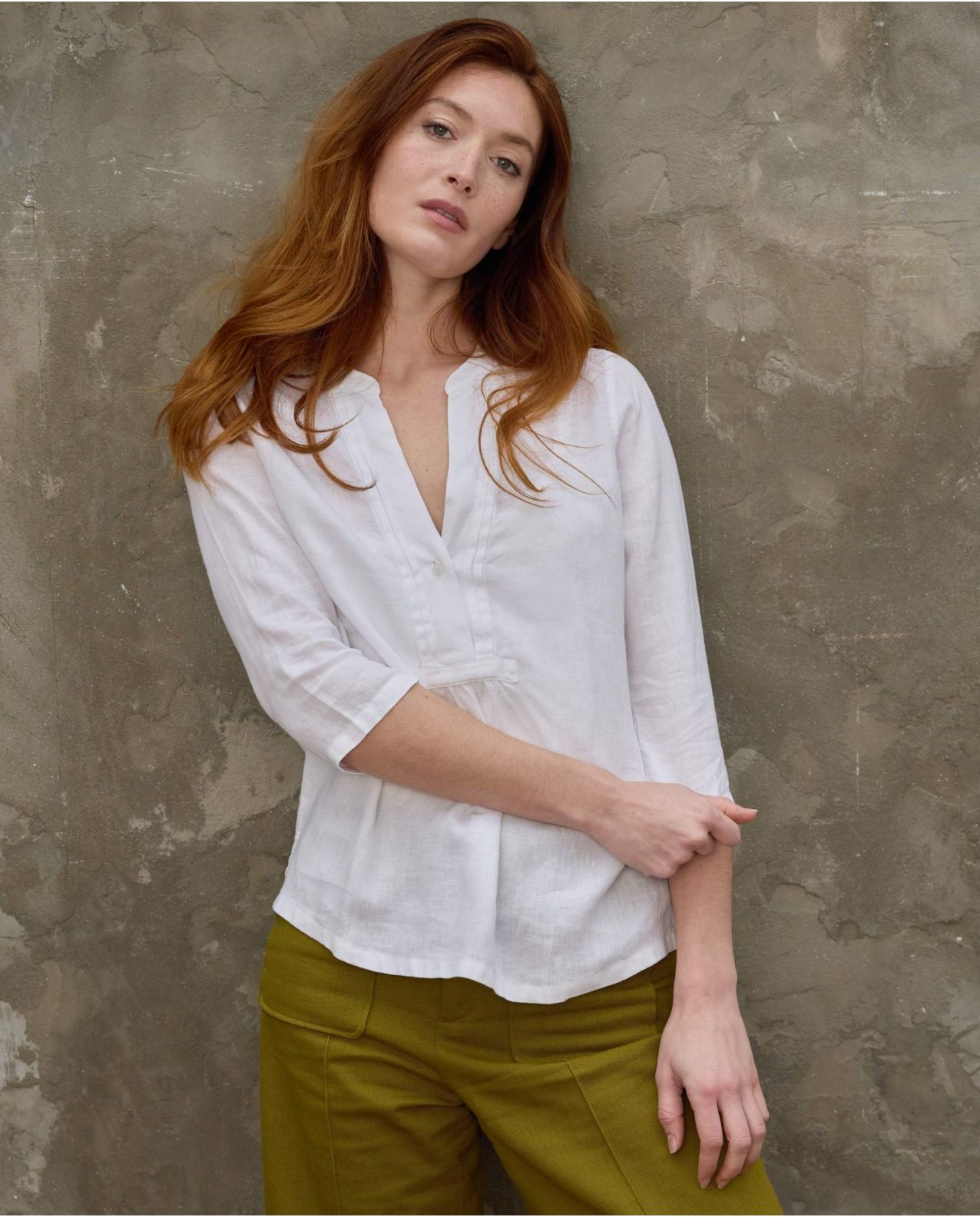 Blouse encolure V croisée lin blanc