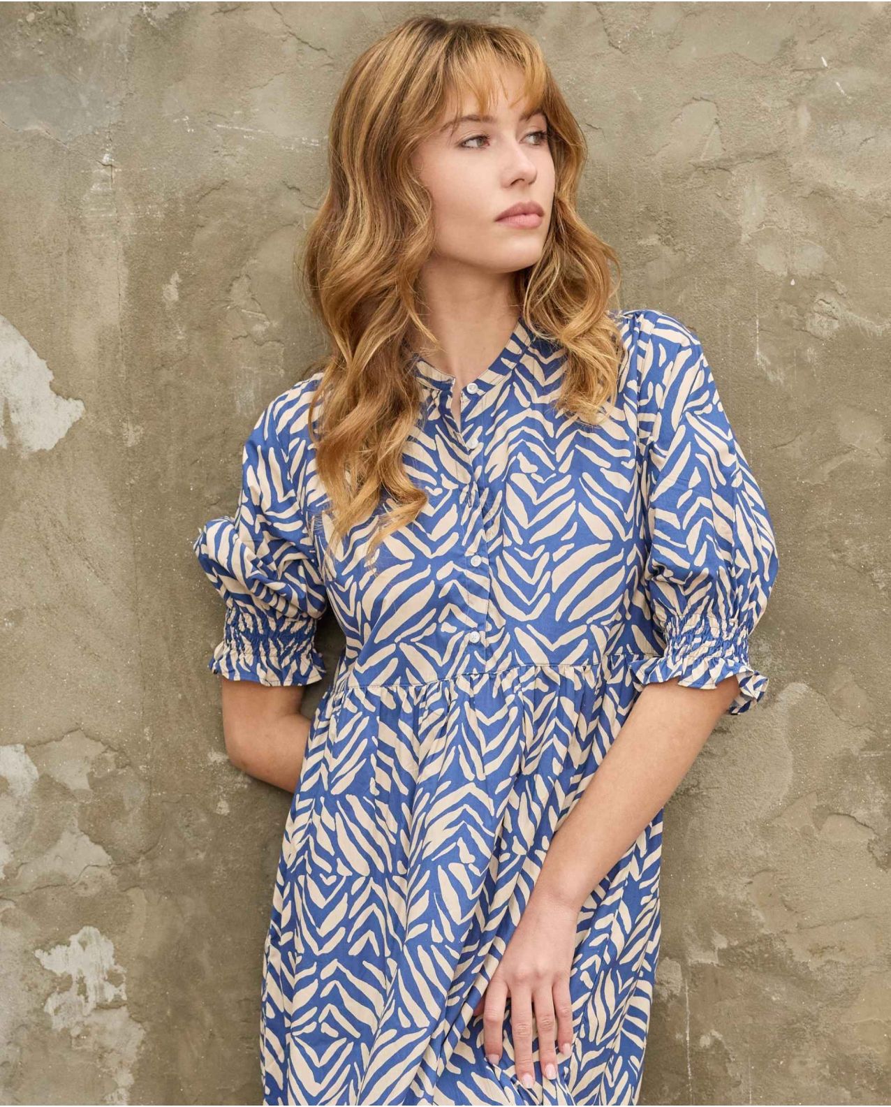 Robe longue manches smockées imprimé bicolore