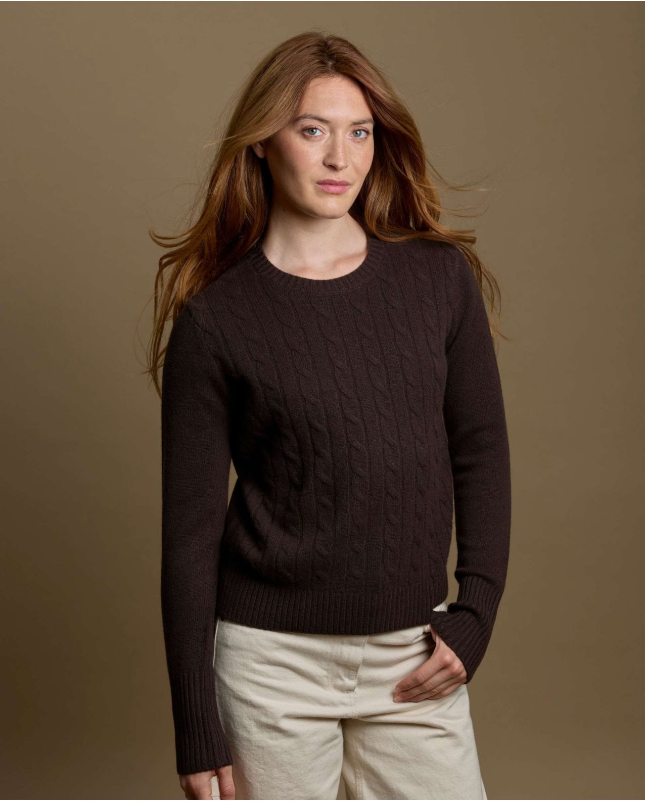 pull VICTORIA 