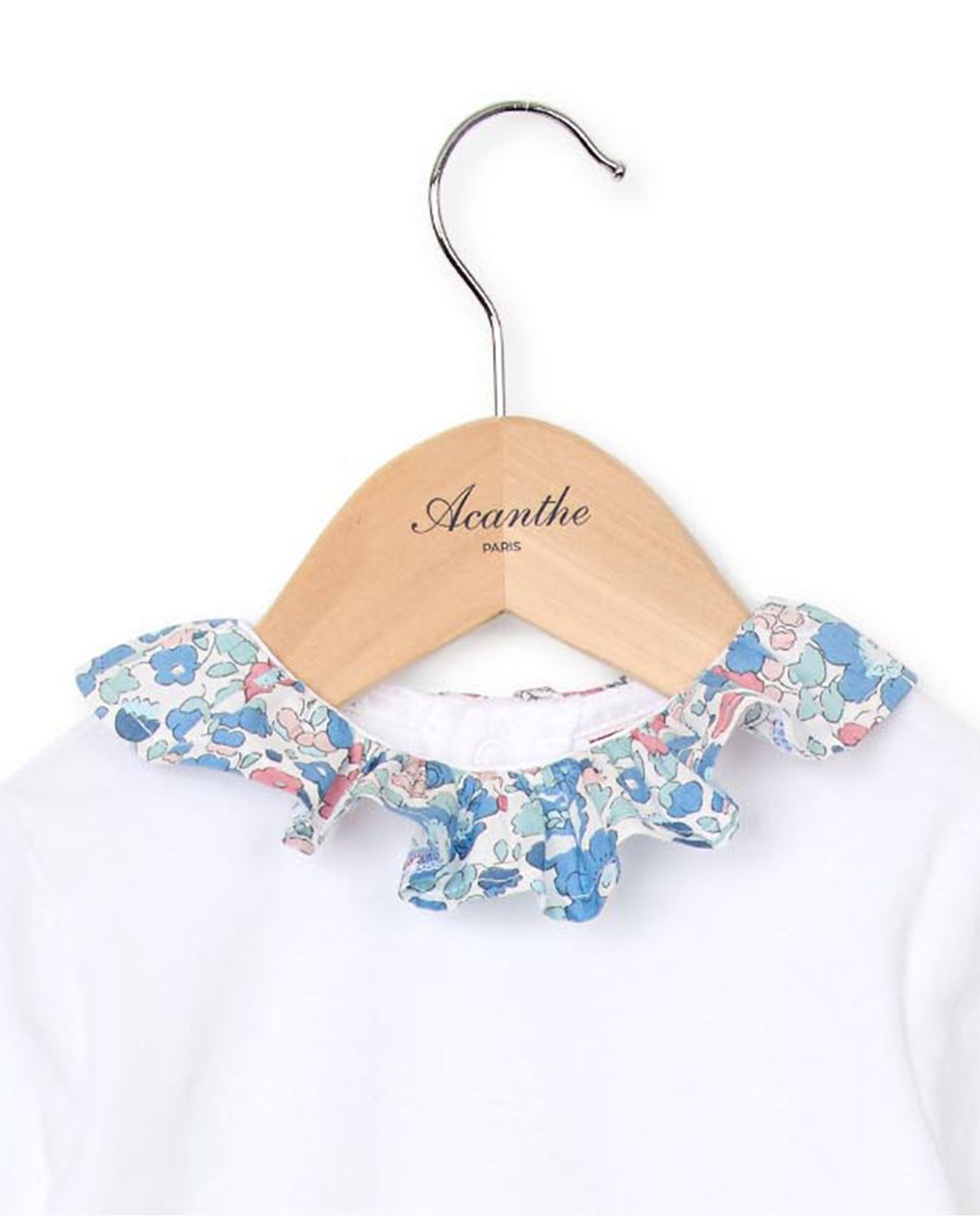 Dors bien blanc col volanté en tissu Liberty Betsy